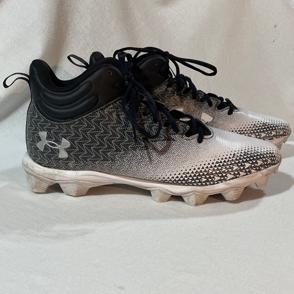 Under Armour Men’s Spotlight Franchise 2.0 Football Cleats size 12 EUC - Picture 1 of 13
